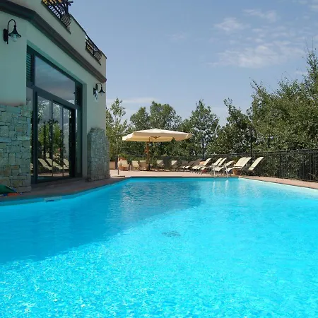 Sleeps 20 Pool Wifi Villa