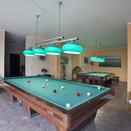 Вилла Sleeps 20 Pool Wifi *